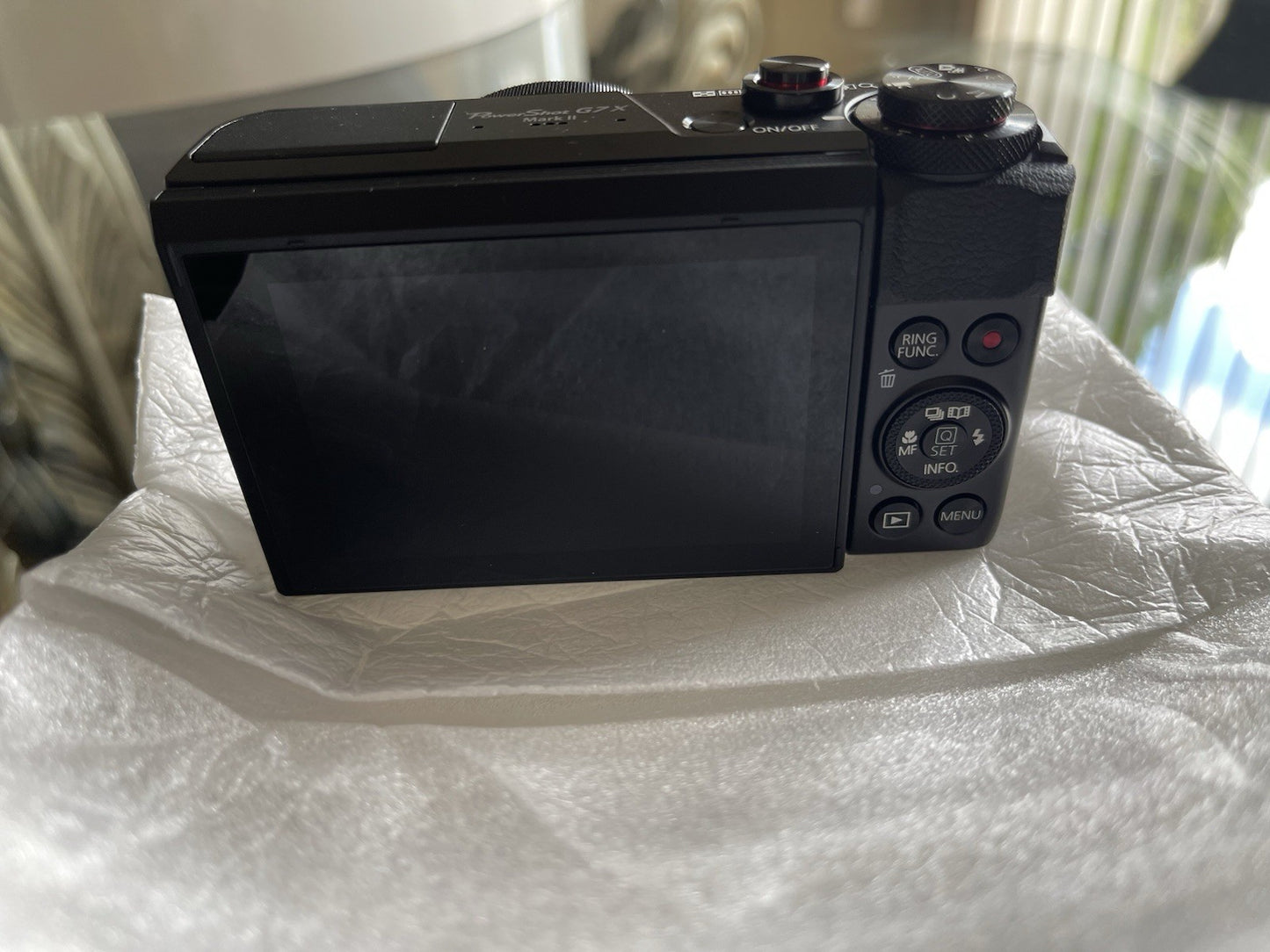 Canon Power Shot G7 X Mark II 20.1 MP Compact Digital Camera 4.2x Full HD Black