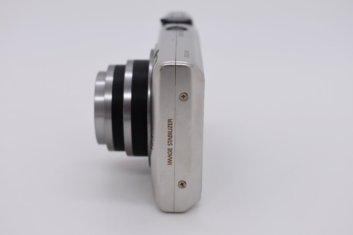 Canon PowerShot ELPH 300 HS 12.1MP Silver Digital Camera Complete