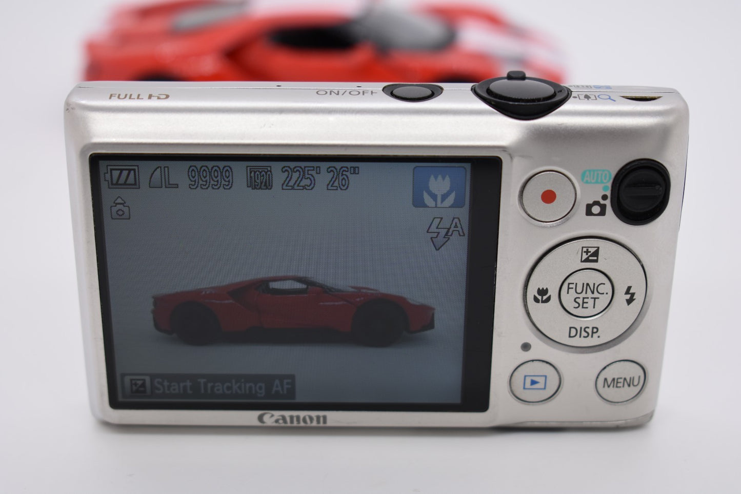 Canon PowerShot ELPH 300 HS 12.1MP Silver Digital Camera Complete