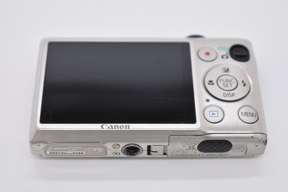 Canon PowerShot ELPH 300 HS 12.1MP Silver Digital Camera Complete