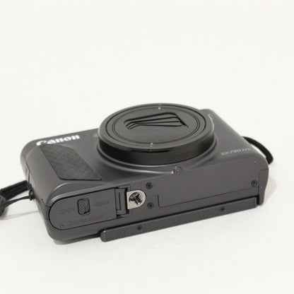 Very Good Canon PowerShot SX730 HS 20.3MP Digital Camera - Black - BUNDLE